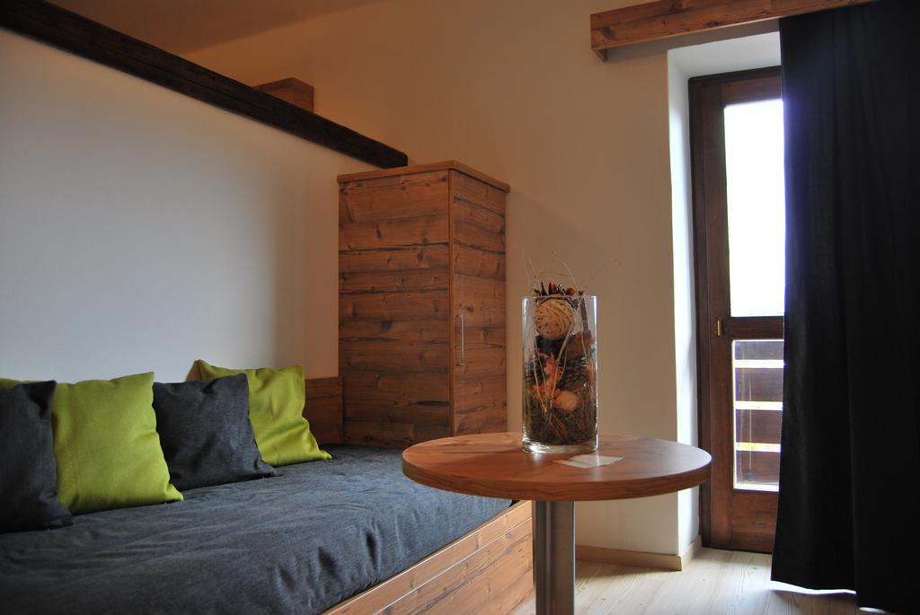 Hotel Alla Rocca ヴァレーナ 部屋 写真